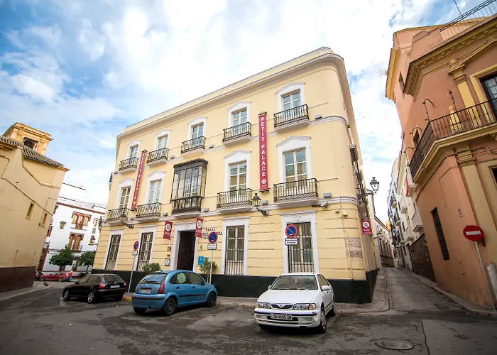 Petit Palace Santa Cruz Seville